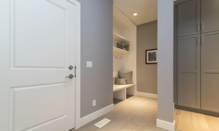 The Difference Between Standard Doors and Laminate Wood Doors