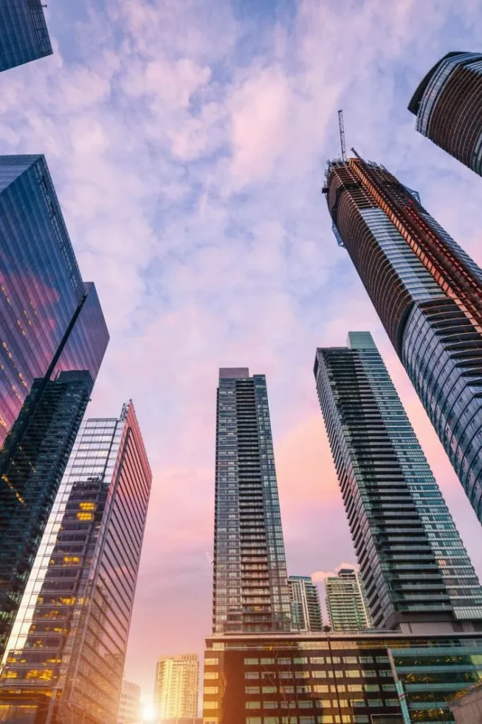 Lucerne Grand and Amberwood at Holland: Exploring Two Distinct Singapore Residential Opportunities